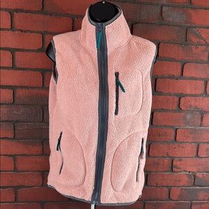 Akaiv Women's Peach‎ Sherpa Vest – Cottagecore, Y2K